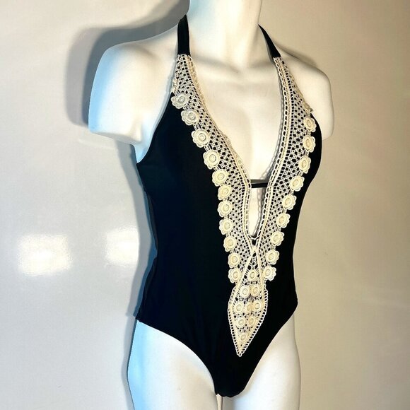 Kona Sol SZ M Crochet Trim Black Halter One Piece Swimsuit Beach Vacation Boho - Picture 7 of 12